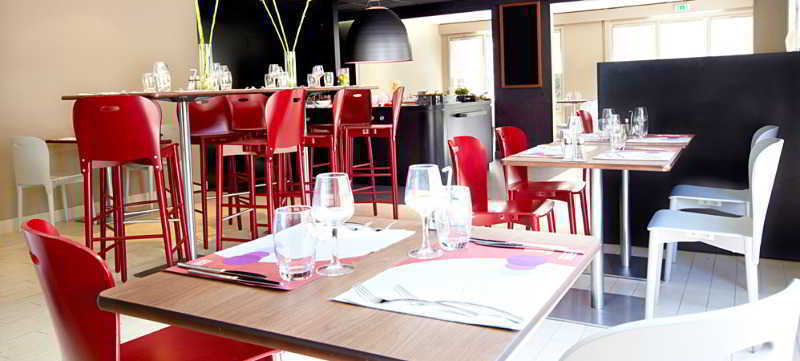 Kyriad Direct Marseille Est La Valentine La Penne-sur-Huveaune Екстер'єр фото
