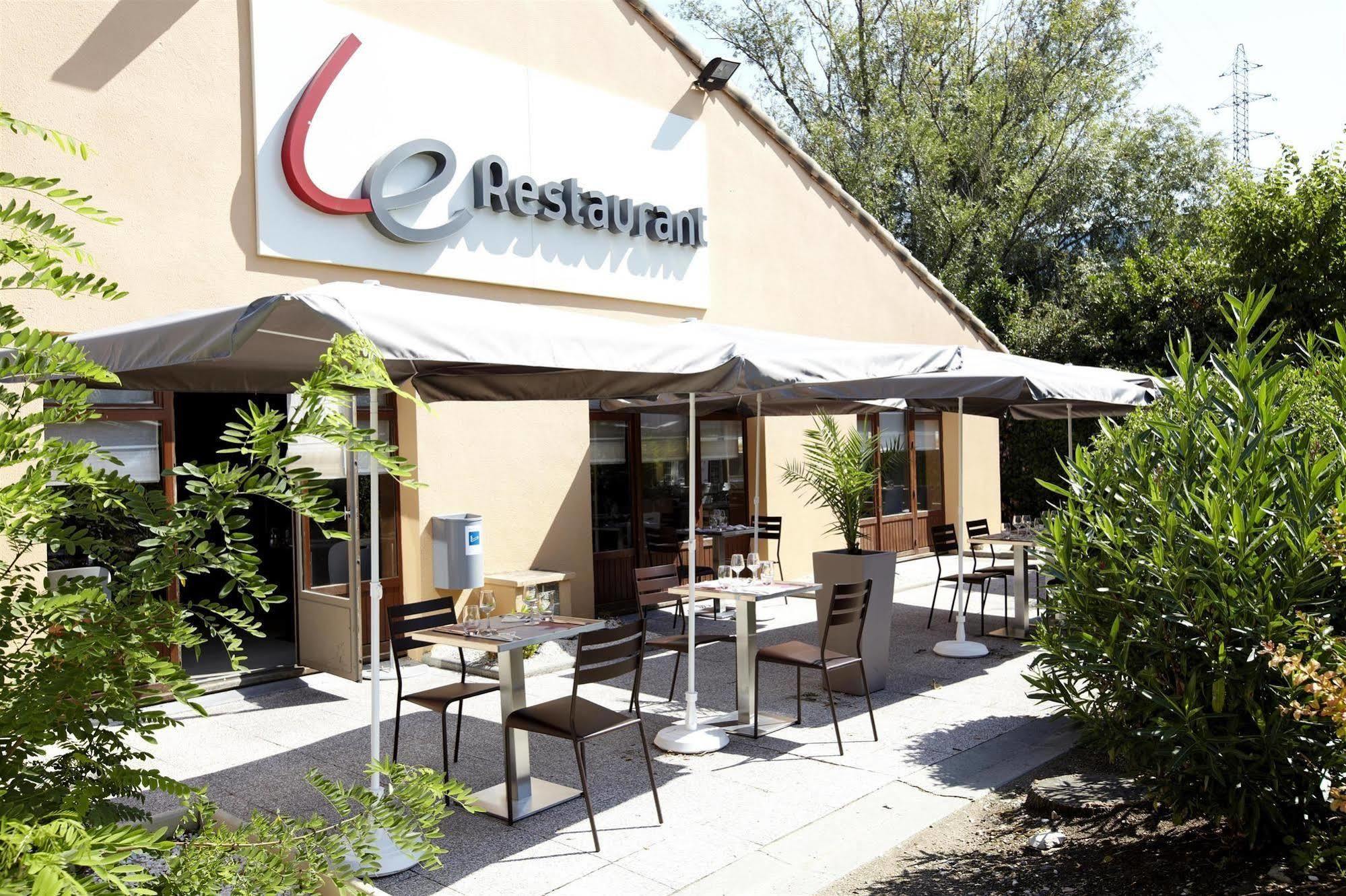 Kyriad Direct Marseille Est La Valentine La Penne-sur-Huveaune Екстер'єр фото
